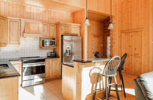 Fiddler Lake Resort Ski Chalet | Fiddler Lake Resort - Deer 61