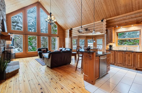 Fiddler Lake Resort Ski Chalet | Fiddler Lake Resort - Deer 30