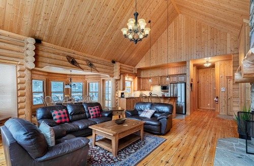Fiddler Lake Resort Ski Chalet | Fiddler Lake Resort - Deer 30