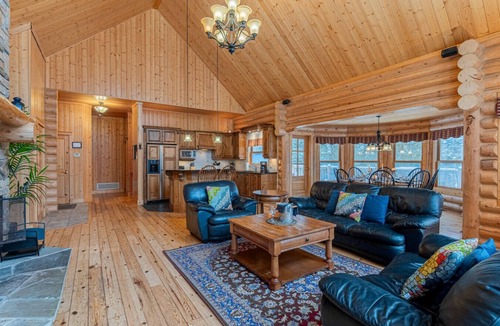 Fiddler Lake Resort Ski Chalet | Fiddler Lake Resort - Deer 80