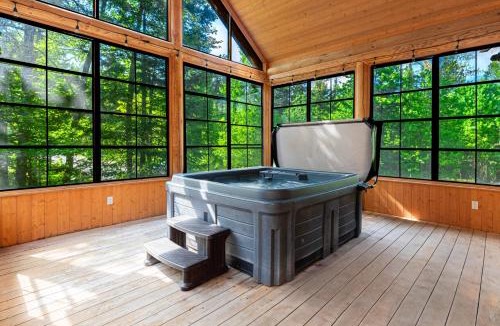 Fiddler Lake Resort Ski Chalet | Fiddler Lake Resort - Deer 60