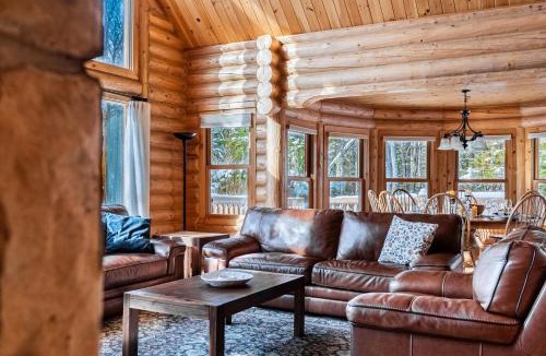Fiddler Lake Resort Ski Chalet | Fiddler Lake Resort - Deer 76