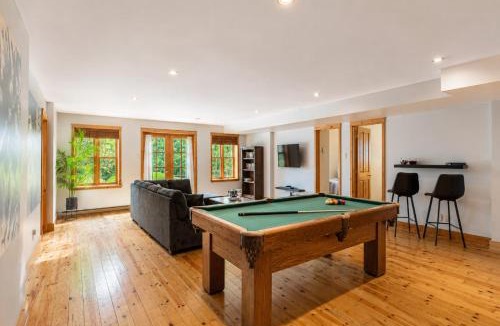 Fiddler Lake Resort Ski Chalet | Fiddler Lake Resort - Deer 90