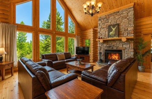 Fiddler Lake Resort Ski Chalet | Fiddler Lake Resort - Deer 90