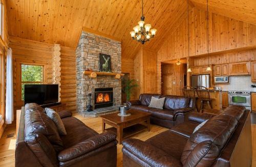 Fiddler Lake Resort Ski Chalet | Fiddler Lake Resort - Deer 90