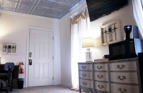 Carlsbad Bed & Breakfast | Fiddler's Inn