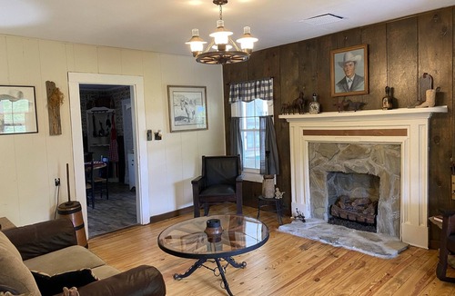 Galax House | Fiddlers Farmhouse