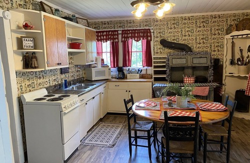 Galax House | Fiddlers Farmhouse