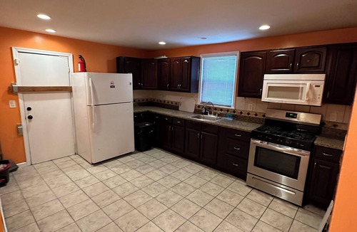 Newark House | Fidelia Room G