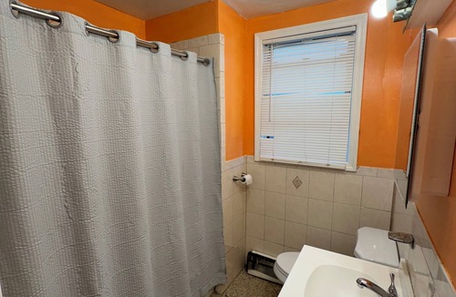 Newark House | Fidelia Room G