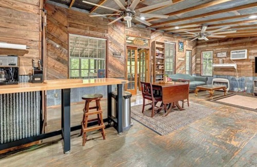 Flint Creek Cabin | Fidler's Bend Green Cabin Riverfront Retreat