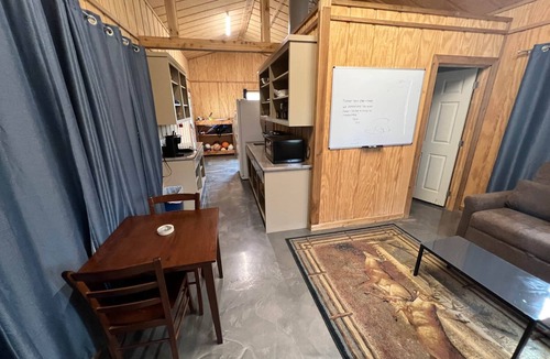 Graham Cabin | Field House on Lake Godstone