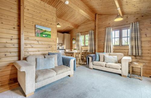 Coton in the Elms House | Field Lodge - E4380