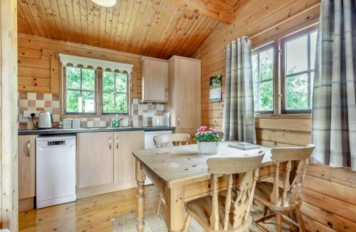 Coton in the Elms House | Field Lodge - E4380