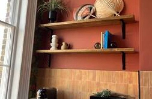 Huntingdon House | Field Maple -free parking -Grade Ii listed- first