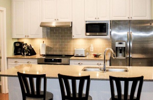 Amherstview House | Fields Inn Executive Townhouse