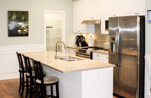 Amherstview House | Fields Inn Executive Townhouse