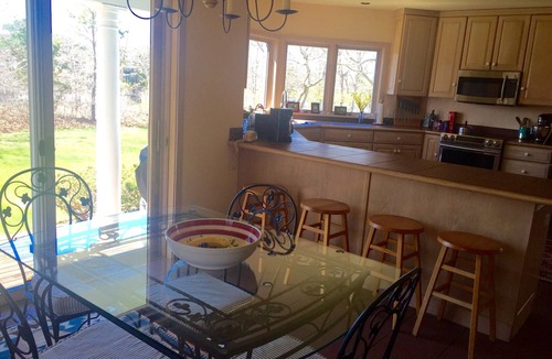 West Tisbury House | Fields & Pond Views - Minutes To Long Point Beach