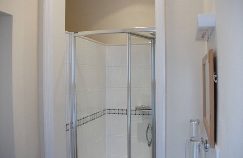 Hilperton Bed & Breakfast | Fieldways