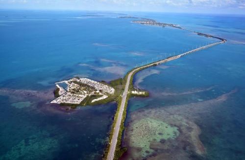 Long Key Resort | Fiesta Key RV Resort Standard Room 8