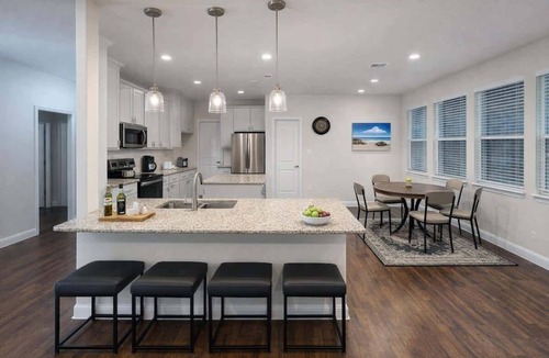 Euless House | FIFA-12 min to AT&T stdm, 4b2b, game room, 6 flags