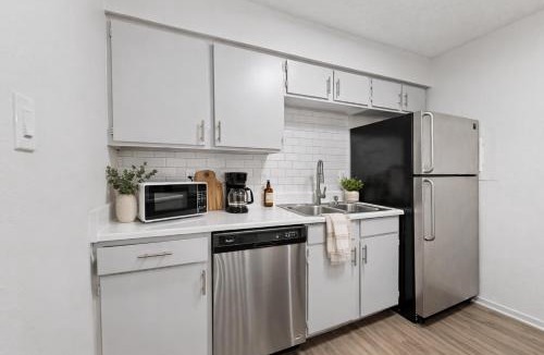Central Arlington Apartment | FIFA 2026 Apartment - 8 Min Walk to AT&T Stadium