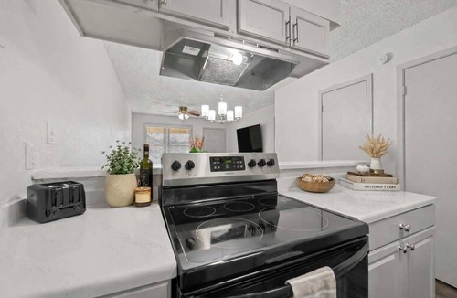 Central Arlington Apartment | FIFA 2026 Best Location Near Stadium 2BR