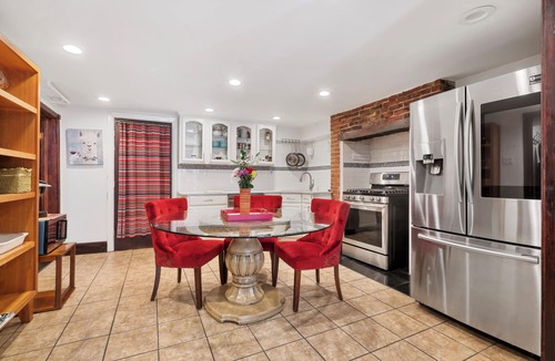 Communipaw Apartment | FIFA 2026 Chic 1-bedroom Minutes to NYC
