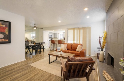 Far North Dallas Condo | FIFA 26 Easy access to stadium. Cozy 1BR condo in fantastic North Dallas w Pool