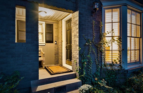 Oak Lawn House | FIFA CONVENIENT! AMERICAN AIRLINES 2M,DALLAS STADIUM 18M,FAIR PARK 3.4M,SMU 1.2M