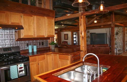 Justin House | FIFA fans, Beautiful Ranch Near DFW, Perfect for Large Groups