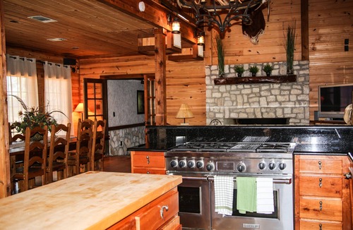 Justin House | FIFA fans, Beautiful Ranch Near DFW, Perfect for Large Groups