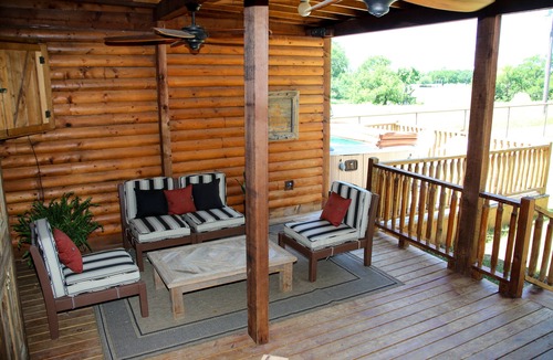 Justin House | FIFA fans, Beautiful Ranch Near DFW, Perfect for Large Groups