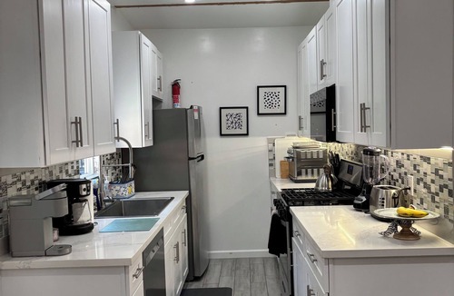 West Los Angeles House | FIFA‼️Only 12 Miles‼️World Cup‼️Guest House-Studio- RemodelWestside Location!