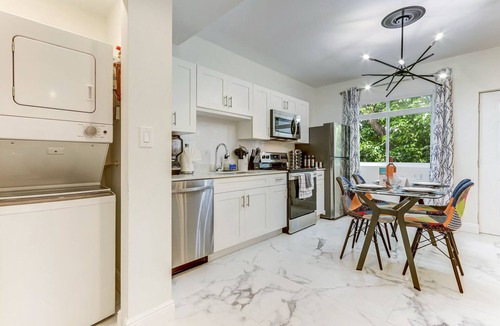 Wynwood Art District Apartment | FIFA Perfect 21 KM | ArTease 4: Walk to Wynwood & Design District