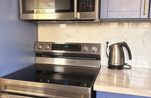 Centennial Park House | FIFA Stay Toronto | Pool, Parking & Family Space