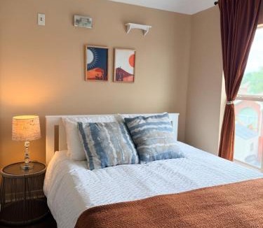 Clodine Villa | FIFA Traveler Oasis Pool Sauna Patio Arcade Sleep 16