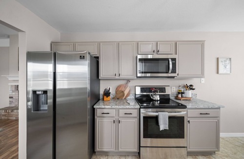 South Arlington House | FIFA World Cup 2026 Home | AT&T Stadium 10 Min | Sleeps 8 | Grand Prairie