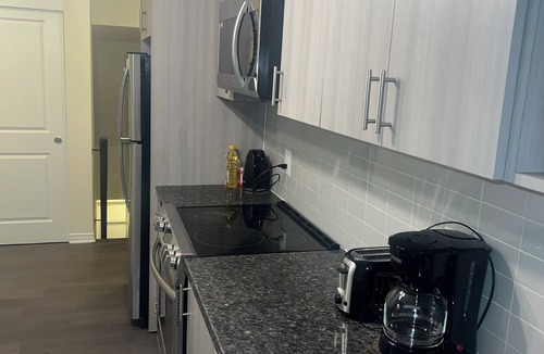 Briar Hill - Belgravia House | FIFA World Cup 2026 | Spacious 2BD/2BA | Rooftop & Transit Access