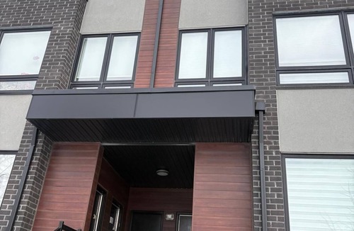 Briar Hill - Belgravia House | FIFA World Cup 2026 | Spacious 2BD/2BA | Rooftop & Transit Access