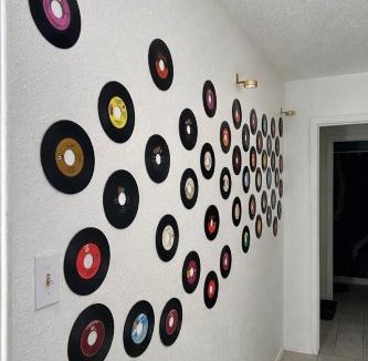 Westchase Apartment | FIFA WORLD CUP 2bd 2ba Cozy Vintage Escape Fireplace & Balcony