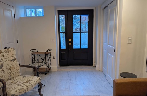 Riverside Apartment | FIFA World Cup - Gorgeous studio with AC in Cambridge. Walking lifestyle!