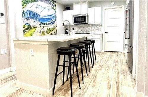 South Arlington House | FIFA World Cup Hub+Rangers+walk or bike to AT&T Stadium