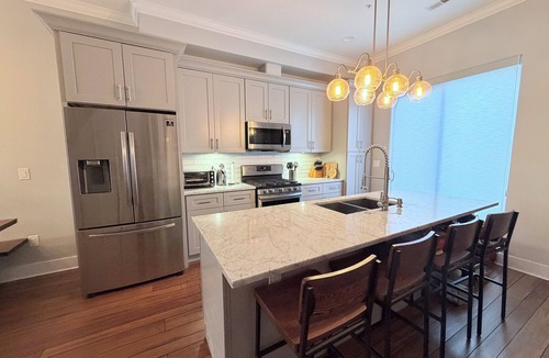 Newbold House | FIFA World Cup Luxury Philly Stay 4BR Roof Deck