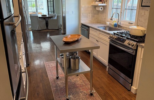 Kansas City House | FIFA World Cup LUXURY 4 bedroom home in Kansas City, Country Club Plaza Area