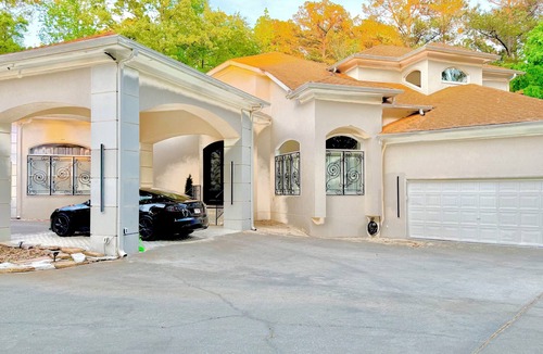 Cliftondale House | FIFA World Cup Luxury Estate 4-bedroom house in Atlanta perfect for your getaway