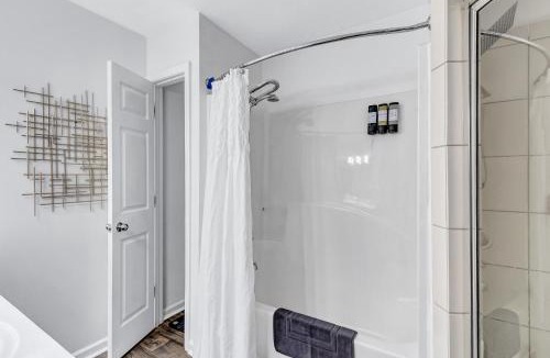 Collier Heights House | FIFA World Cup Ready Near Stadium and MARTA Sleeps 8