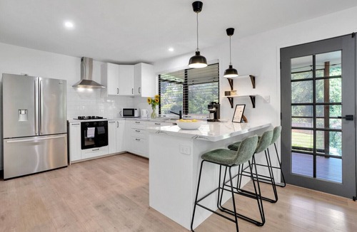 Peachester Apartment | Fig Tree Cottage @ Sunshine Grove