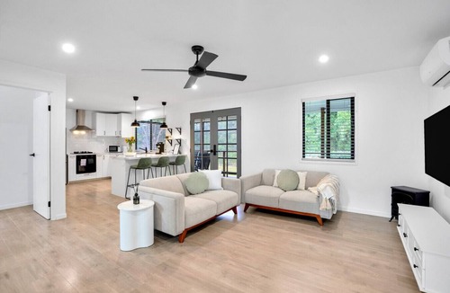 Peachester Apartment | Fig Tree Cottage @ Sunshine Grove