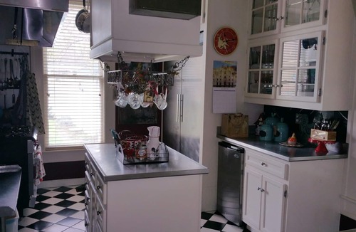 Palestine Bed & Breakfast | Fig Tree Manor